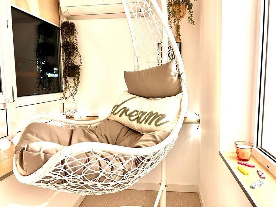 City View Studio In The Heart Of Bucharest Apartment Luaran gambar